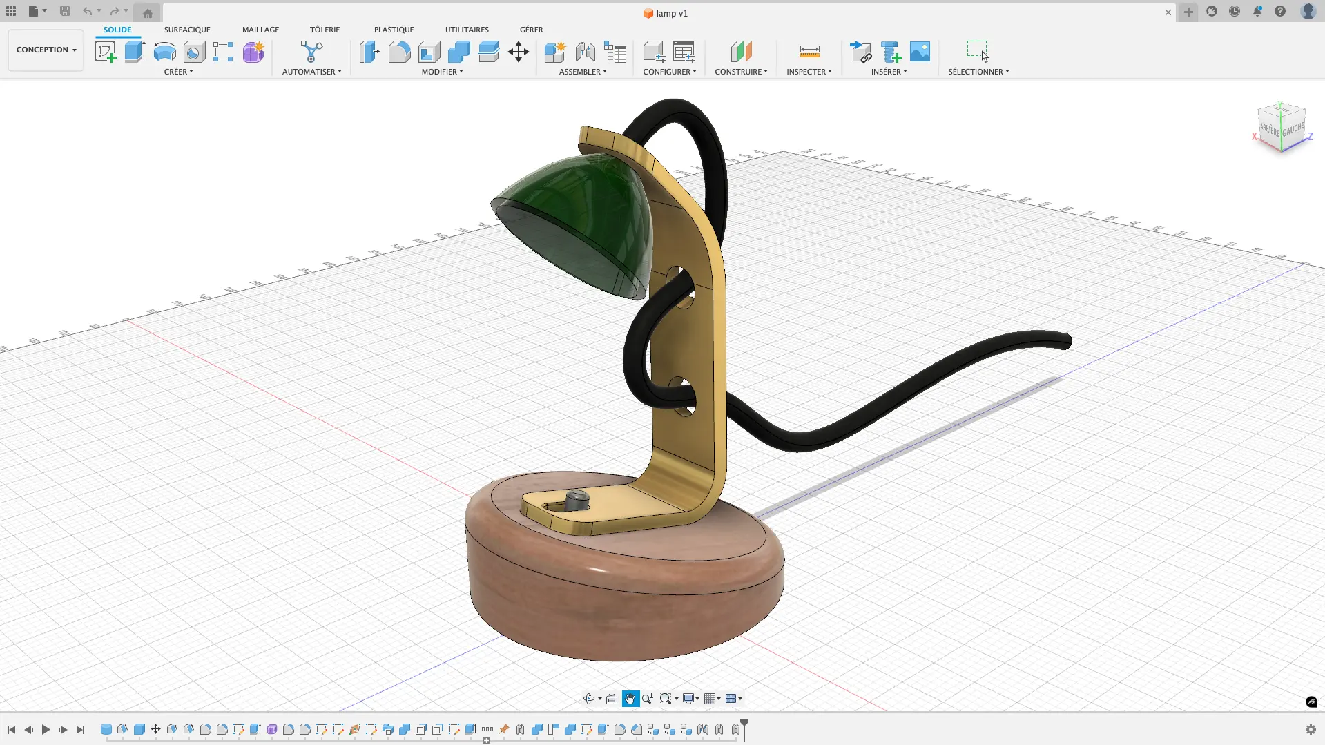 Modélisation 3D d'une pièce mécanique en cours de conception : lampe ancienne desing